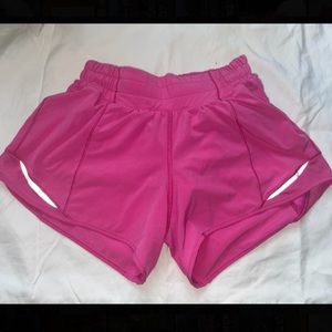 Lululemon hotty hot 4 in shorts size 0